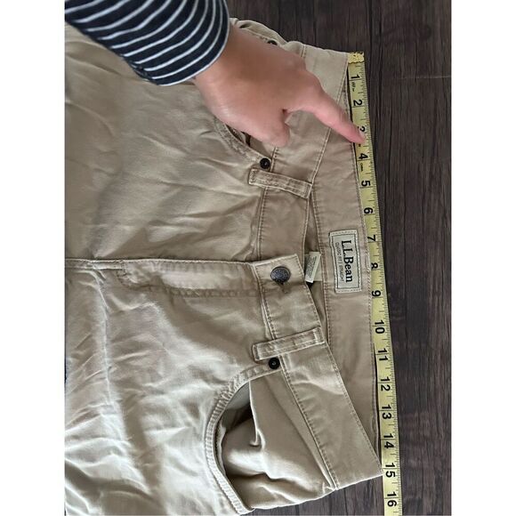 L.L. Bean Tan Classic Fit Straight Leg Khaki Pants Size 12 Petite Classic - Picture 9 of 14